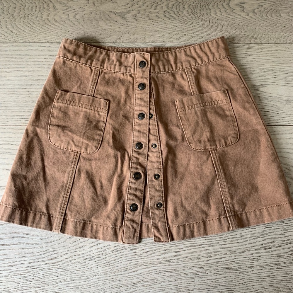 Botton up skirt
